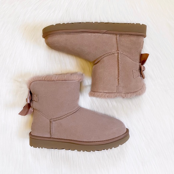 UGG Mini Bailey Bow Satin Boots In Arroyo - Picture 5 of 7